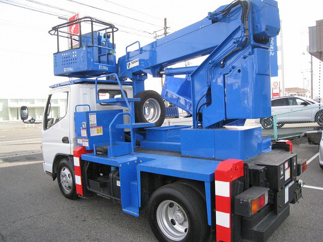 三菱ふそうキャンター高所作業車小型（2t・3t）[写真05]