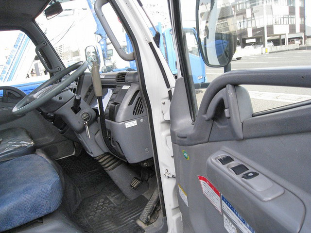 三菱ふそうキャンター高所作業車小型（2t・3t）[写真08]