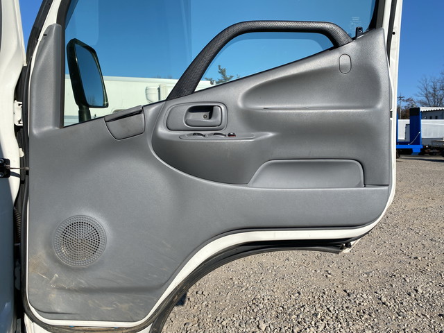 トヨタダイナ平ボディ小型（2t・3t）[写真23]