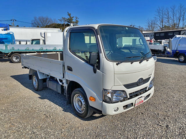 トヨタダイナ平ボディ小型（2t・3t）[写真04]