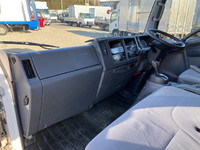 いすゞエルフ冷凍車（冷蔵車）小型（2t・3t）[写真27]