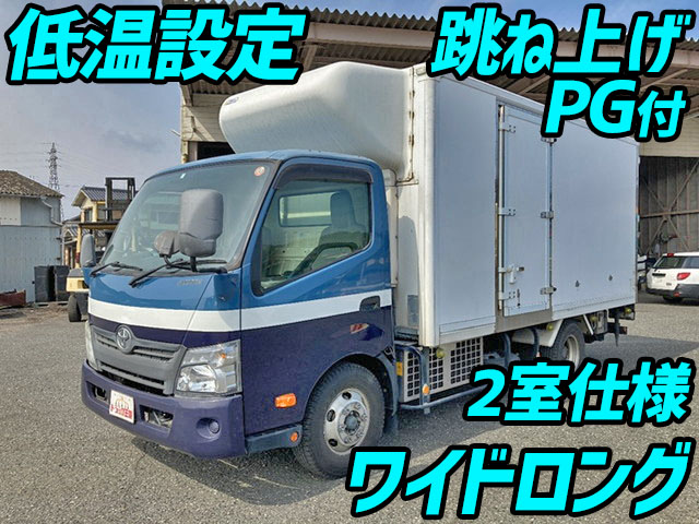 トヨタダイナ冷凍車（冷蔵車）小型（2t・3t）SKG-XZU710 [写真01]
