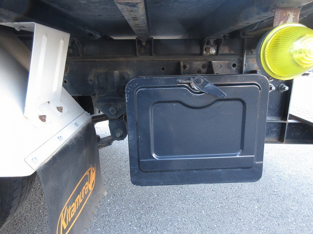 トヨタダイナアルミバン小型（2t・3t）[写真17]