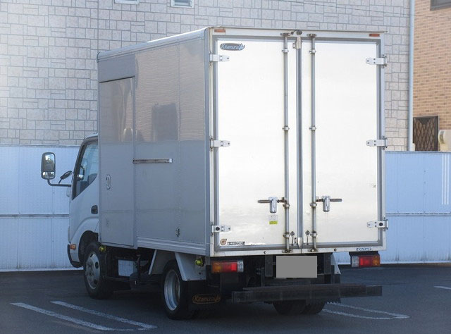 トヨタダイナアルミバン小型（2t・3t）[写真02]
