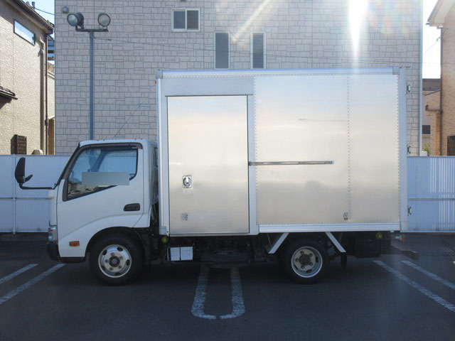 トヨタダイナアルミバン小型（2t・3t）[写真05]