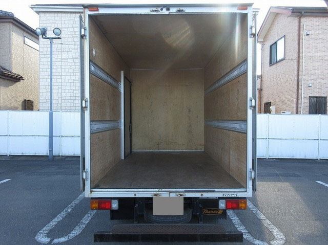 トヨタダイナアルミバン小型（2t・3t）[写真07]