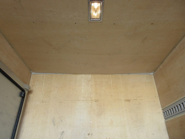 トヨタダイナアルミバン小型（2t・3t）[写真09]