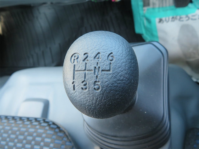 日野デュトロクレーン4段小型（2t・3t）[写真14]