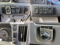 いすゞエルフダブルキャブ（Wキャブ）小型（2t・3t）[写真33]