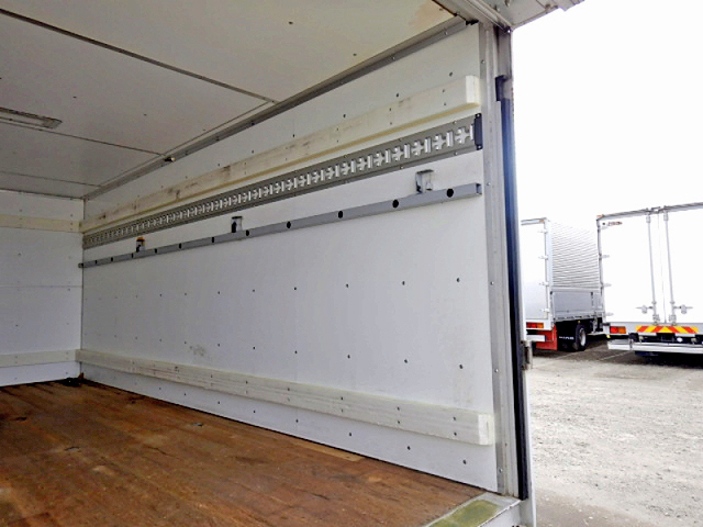 日野デュトロパネルバン小型（2t・3t）[写真11]