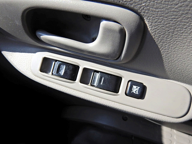 日野デュトロパネルバン小型（2t・3t）[写真19]