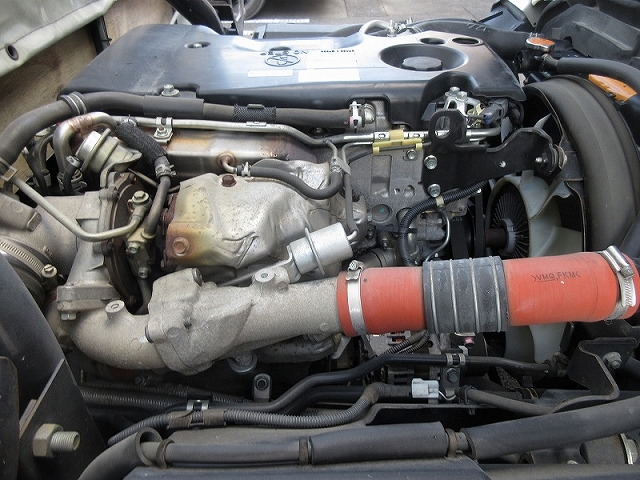 いすゞエルフ幌ウイング小型（2t・3t）[写真15]