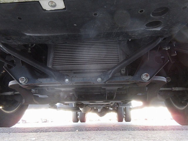 いすゞエルフ幌ウイング小型（2t・3t）[写真16]