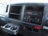 いすゞエルフ幌ウイング小型（2t・3t）[写真30]