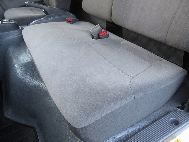 いすゞエルフ幌ウイング小型（2t・3t）[写真33]