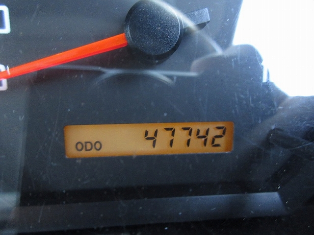 いすゞエルフ幌ウイング小型（2t・3t）[写真40]