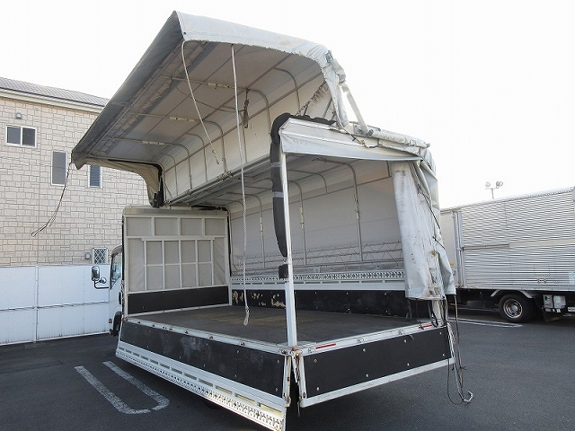 いすゞエルフ幌ウイング小型（2t・3t）[写真08]