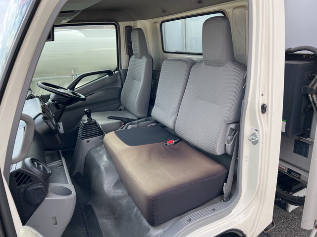 日野デュトロアルミウイング小型（2t・3t）[写真26]