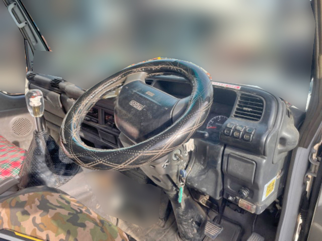 いすゞエルフクレーン3段小型（2t・3t）[写真34]