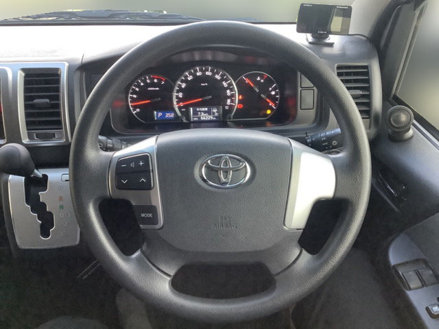 トヨタハイエースキャンピングカー小型（2t・3t）[写真13]