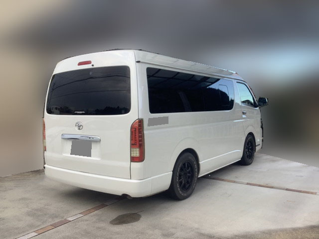 トヨタハイエースキャンピングカー小型（2t・3t）[写真02]