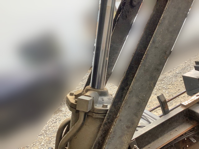 いすゞフォワード深ダンプ（土砂禁ダンプ）中型（4t）[写真10]