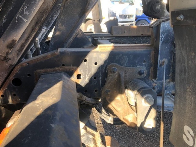 いすゞエルフローダーダンプ小型（2t・3t）[写真18]