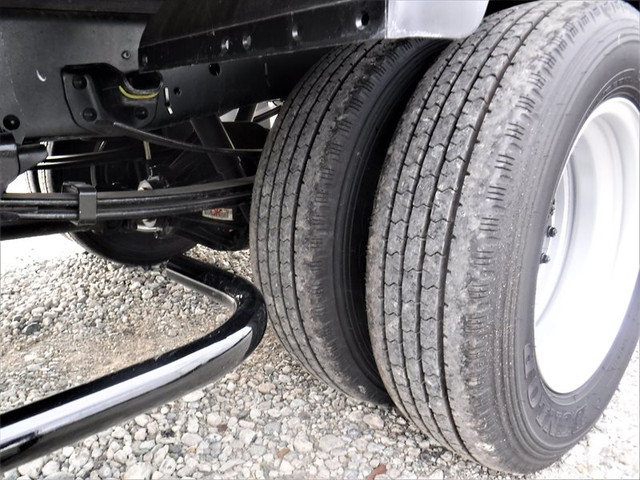 いすゞエルフアルミバン小型（2t・3t）[写真16]