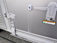 いすゞエルフアルミバン小型（2t・3t）[写真18]