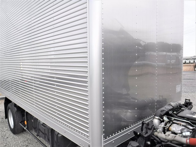 いすゞエルフアルミバン小型（2t・3t）[写真23]