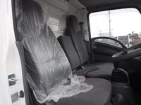 いすゞエルフアルミバン小型（2t・3t）[写真26]