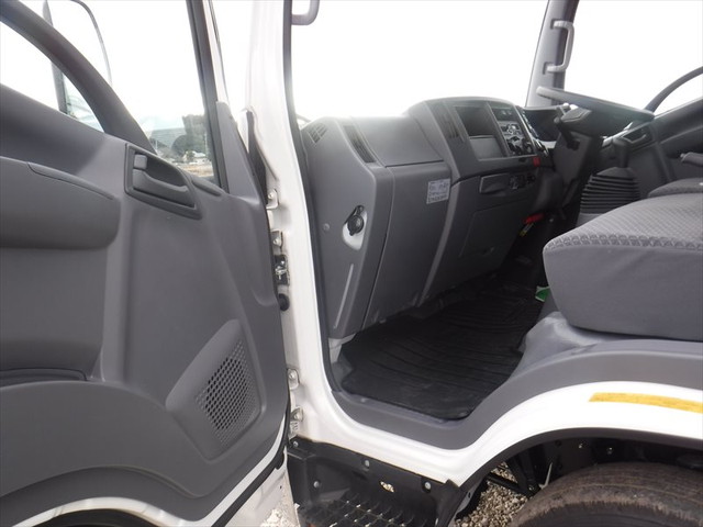 いすゞエルフアルミバン小型（2t・3t）[写真28]