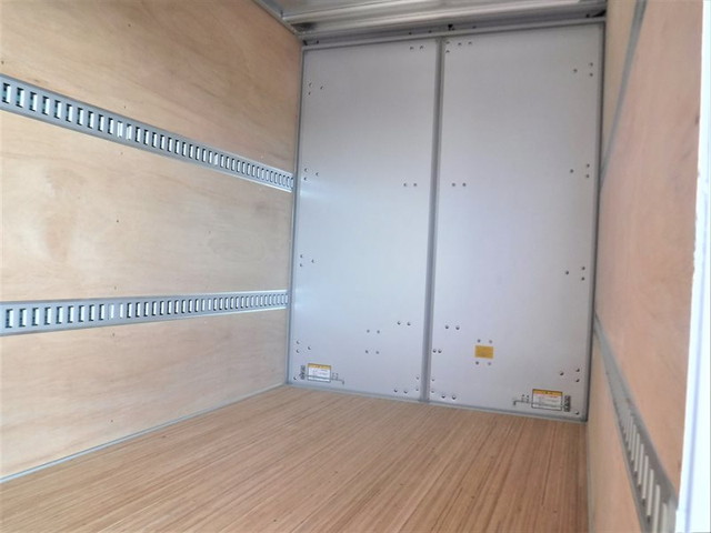 いすゞエルフアルミバン小型（2t・3t）[写真09]