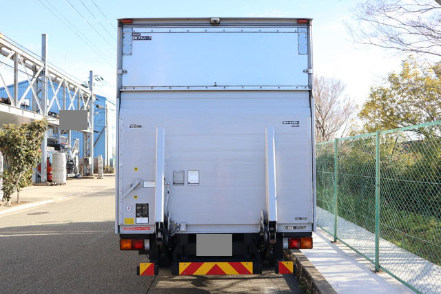 三菱ふそうキャンターアルミバン小型（2t・3t）[写真11]