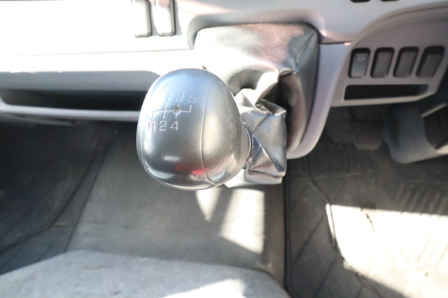 三菱ふそうキャンターアルミバン小型（2t・3t）[写真26]