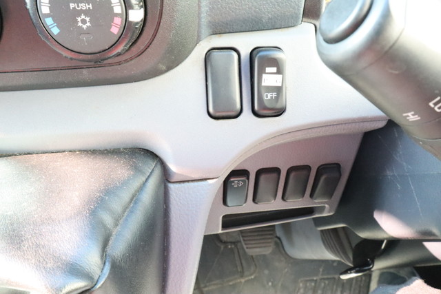 三菱ふそうキャンターアルミバン小型（2t・3t）[写真28]