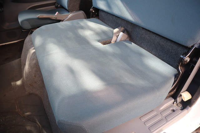 三菱ふそうキャンターアルミバン小型（2t・3t）[写真09]