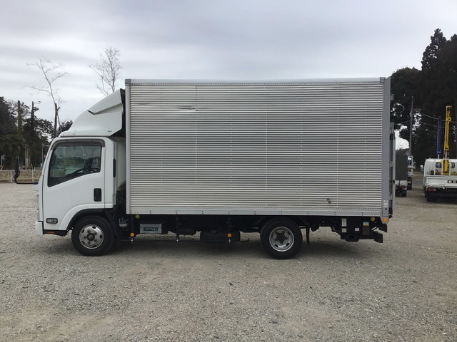 いすゞエルフアルミバン小型（2t・3t）[写真06]
