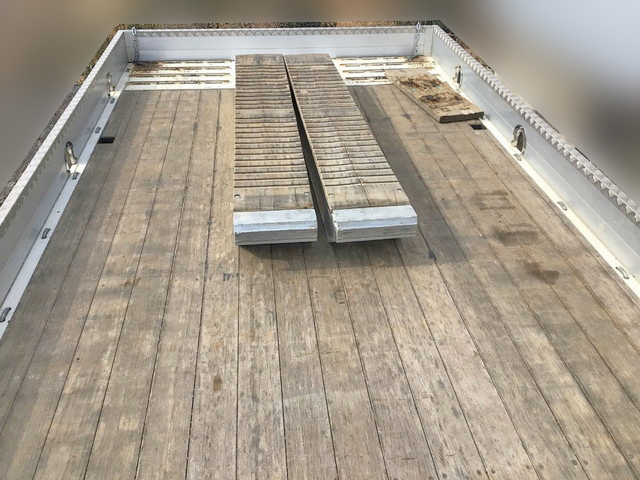 UDトラックスコンドルセルフクレーン4段増トン（6t・8t）[写真17]