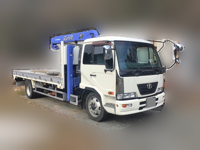 UDトラックスコンドルセルフクレーン4段増トン（6t・8t）[写真03]