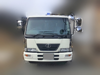 UDトラックスコンドルセルフクレーン4段増トン（6t・8t）[写真05]