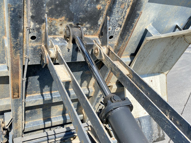 いすゞフォワード深ダンプ（土砂禁ダンプ）中型（4t）[写真20]