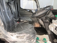 三菱ふそうキャンターアルミウイング小型（2t・3t）[写真12]