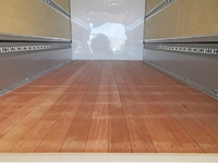 三菱ふそうキャンターアルミウイング小型（2t・3t）[写真07]