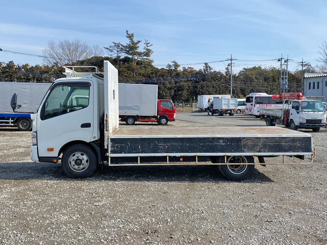 日野デュトロ平ボディ小型（2t・3t）[写真06]