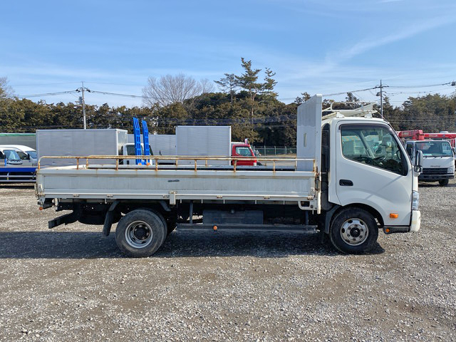 日野デュトロ平ボディ小型（2t・3t）[写真07]