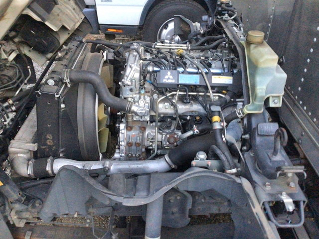 三菱ふそうキャンター保冷バン小型（2t・3t）[写真19]