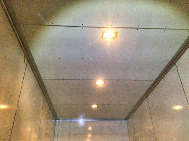 三菱ふそうキャンター保冷バン小型（2t・3t）[写真06]