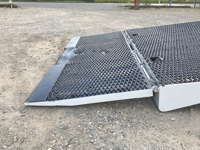 三菱ふそうスーパーグレートセーフティローダー大型（10t）[写真14]