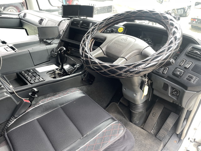 三菱ふそうスーパーグレートセーフティローダー大型（10t）[写真30]